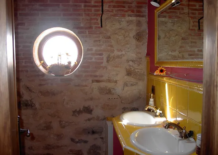 Holiday home Pincherres